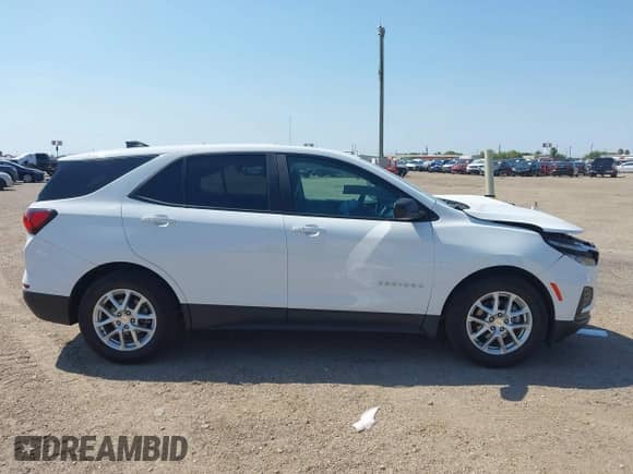 2022 Chevrolet Equinox LS z VIN 3GNAXHEV8NS206631, wystawiony jako IAAI lot #43150880 z przebiegiem 41 107 mil mil oraz . Historia ofert i sprzedaży dostępna na DreamBid. Obrazek 13.