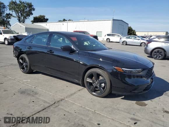 2025 Honda Accord Sport-L with VIN 1HGCY2F70SA059540, listed as a Copart auction lot 71239295 with 9,562 mi miles and Salvage title. Bid and sale history available at DreamBid. Image 4.