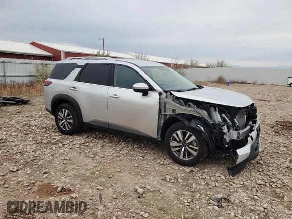 ✅ 2025 Nissan Pathfinder SL • VIN: 5N1DR3CC7SC235409 • Lot: 91944305. Listed on Copart with 17,376 mi. Free auction sales archive from the USA and detailed vehicle history report at DreamBid. Image 4.