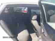 2018 Chevrolet Malibu LT z VIN 1G1ZD5ST0JF236638, wystawiony jako IAAI lot #42978223 z przebiegiem 152 464 mil mil oraz . Historia ofert i sprzedaży dostępna na DreamBid. Obrazek 8.