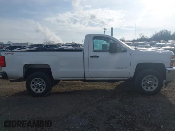 ✅ 2015 Chevrolet Silverado 2500HD Work Truck • VIN: 1GC0KUEG8FZ533922 • Lot: 43788328. Listed on IAAI with 82,758 mi. Free auction sales archive from the USA and detailed vehicle history report at DreamBid. Image 12.
