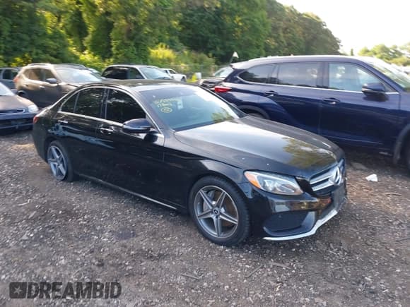 ✅ 2017 Mercedes-Benz C 300 • VIN: WDDWF4KB0HR260832 • Lot: 42758950. Listed on IAAI with 81,572 mi. Free auction sales archive from the USA and detailed vehicle history report at DreamBid. Image 1.