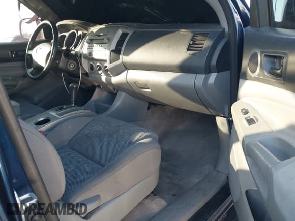 ✅ 2006 Toyota Tacoma PreRunner • VIN: 3TMJU62N46M021976 • Lot: 41427392. Listed on IAAI with 245,519 mi. Free auction sales archive from the USA and detailed vehicle history report at DreamBid. Image 5.