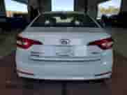 2015 Hyundai Sonata Sport z VIN 5NPE34AFXFH089773, wystawiony jako Copart lot #85157105 z przebiegiem Nie podano mil oraz Szkoda całkowita • Salvage title. Historia ofert i sprzedaży dostępna na DreamBid. Obrazek 6.