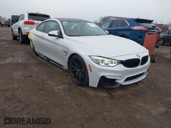 ✅ 2015 BMW M4 • VIN: WBS3R9C58FK332241 • Лот: 43695027. Опубликован ранее на IAAI с пробегом 73 797 миль. Бесплатный доступ к архиву аукционных продаж из США и подробный отчёт об истории автомобиля на DreamBid. Изображение 1.