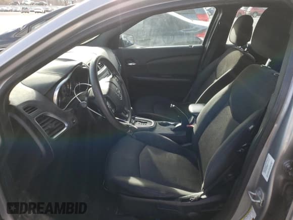 ✅ 2014 Dodge Avenger SE • VIN: 1C3CDZAG1EN174840 • Лот: 79826304. Опубликован ранее на Copart с пробегом 180 381 миль. Бесплатный доступ к архиву аукционных продаж из США и подробный отчёт об истории автомобиля на DreamBid. Изображение 7.