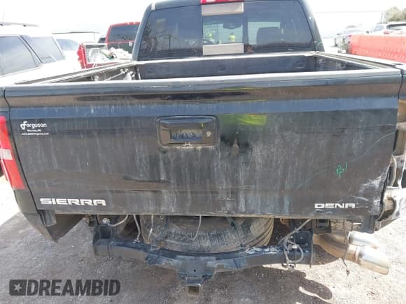 ✅ 2015 GMC Sierra 1500 Denali • VIN: 3GTU2WEJ8FG247139 • Lot: 41788277. Listed on IAAI with 154,859 mi. Free auction sales archive from the USA and detailed vehicle history report at DreamBid. Image 6.