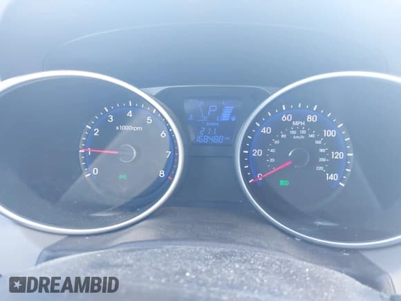 ✅ 2015 Hyundai Tucson Limited • VIN: KM8JUCAG1FU088009 • Lot: 43677458. Wystawiony na IAAI z przebiegiem 168 488 mil. Bezpłatny archiwum sprzedaży aukcyjnych z USA i szczegółowy raport historii pojazdu na DreamBid. Zdjęcie 7.