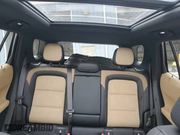 2025 Chevrolet Equinox AWD ACTIV with VIN 3GNAXSEG3SL233305, listed as a Copart auction lot 49398505 with 2,685 mi miles and Salvage title. Bid and sale history available at DreamBid. Image 10.