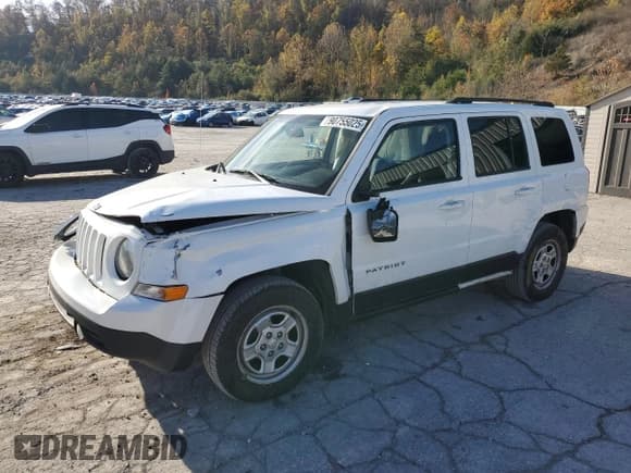 ✅ 2016 Jeep Patriot Sport • VIN: 1C4NJRBB7GD519930 • Lot: 90755025. Wystawiony na Copart z przebiegiem 96 570 mil. Bezpłatny archiwum sprzedaży aukcyjnych z USA i szczegółowy raport historii pojazdu na DreamBid. Zdjęcie 1.