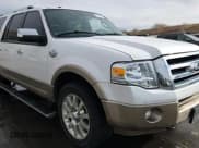 ✅ 2013 Ford Expedition Max XLT • VIN: 1FMJK1J59DEF16666 • Lot: 92411845. Wystawiony na Copart z przebiegiem 74 475 mil. Bezpłatny archiwum sprzedaży aukcyjnych z USA i szczegółowy raport historii pojazdu na DreamBid. Zdjęcie 14.