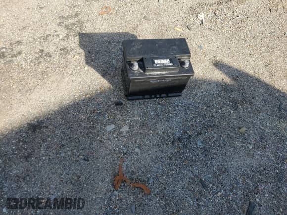 ✅ 2005 Chevrolet Silverado 1500 LS • VIN: 1GCEK19V45E151261 • Lot: 61556275. Wystawiony na Copart z przebiegiem 329 943 mil mil. Skorzystaj z bezpłatnego archiwum sprzedaży aukcyjnych z USA i zobacz szczegółowy raport historii pojazdu na DreamBid. Zdjęcie 12.