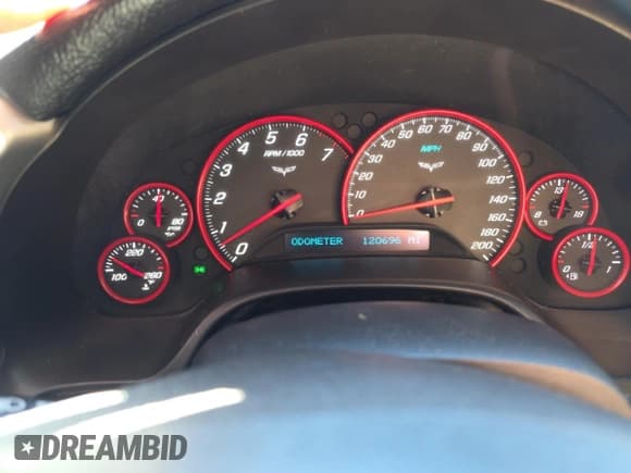 ✅ 2006 Chevrolet Corvette • VIN: 1G1YY36U565101403 • Lot: 87114635. Wystawiony na Copart z przebiegiem 120 696 mil. Bezpłatny archiwum sprzedaży aukcyjnych z USA i szczegółowy raport historii pojazdu na DreamBid. Zdjęcie 8.