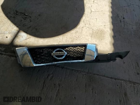 ✅ 2015 Nissan Pathfinder Platinum • VIN: 5N1AR2MNXFC698177 • Лот: 90744155. Опубликован ранее на Copart с пробегом 162 847 миль. Бесплатный доступ к архиву аукционных продаж из США и подробный отчёт об истории автомобиля на DreamBid. Изображение 13.