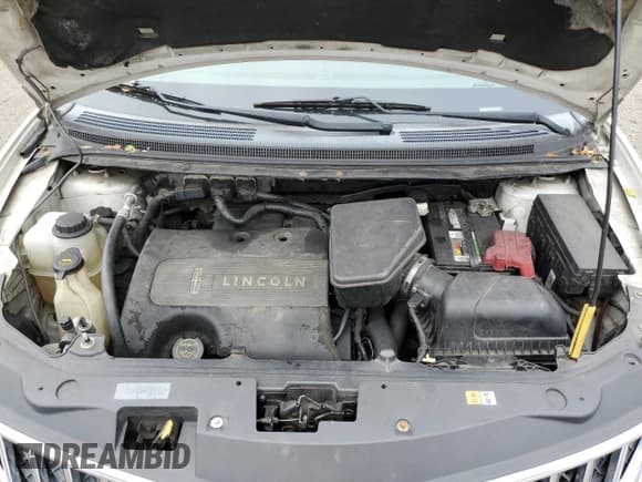 ✅ 2011 Lincoln MKX • VIN: 2LMDJ6JKXBBJ31004 • Lot: 87129285. Wystawiony na Copart z przebiegiem 184 267 mil. Bezpłatny archiwum sprzedaży aukcyjnych z USA i szczegółowy raport historii pojazdu na DreamBid. Zdjęcie 12.