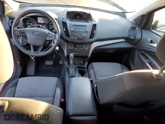 ✅ 2017 Ford Escape SE • VIN: 1FMCU9GD3HUA97743 • Lot: 93343405. Wystawiony na Copart z przebiegiem 206 324 mil. Bezpłatny archiwum sprzedaży aukcyjnych z USA i szczegółowy raport historii pojazdu na DreamBid. Zdjęcie 8.