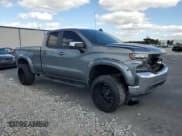 ✅ 2020 Chevrolet Silverado 1500 LT • VIN: 1GCRWCED8LZ157245 • Lot: 91548175. Wystawiony na Copart z przebiegiem 147 807 mil. Bezpłatny archiwum sprzedaży aukcyjnych z USA i szczegółowy raport historii pojazdu na DreamBid. Zdjęcie 4.