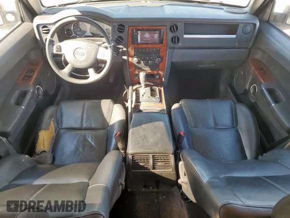 ✅ 2008 Jeep Commander Limited • VIN: 1J8HG58N68C239583 • Лот: 91465295. Опубликован ранее на Copart с пробегом 214 510 миль. Бесплатный доступ к архиву аукционных продаж из США и подробный отчёт об истории автомобиля на DreamBid. Изображение 8.