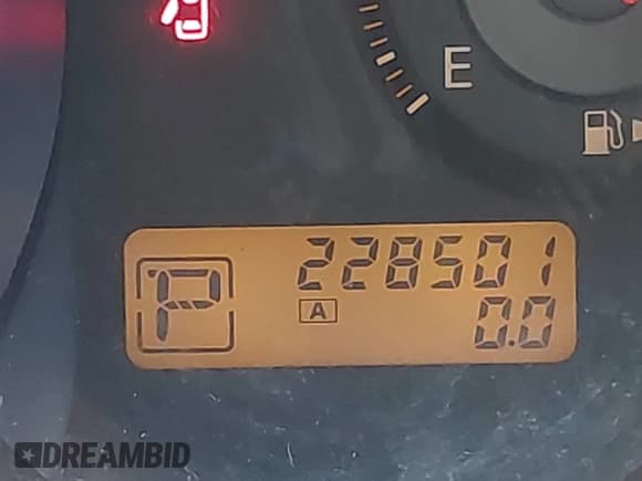 ✅ 2007 Nissan Versa S • VIN: 3N1BC11E57L427710 • Lot: 42684464. Wystawiony na IAAI z przebiegiem 228 501 mil. Bezpłatny archiwum sprzedaży aukcyjnych z USA i szczegółowy raport historii pojazdu na DreamBid. Zdjęcie 16.