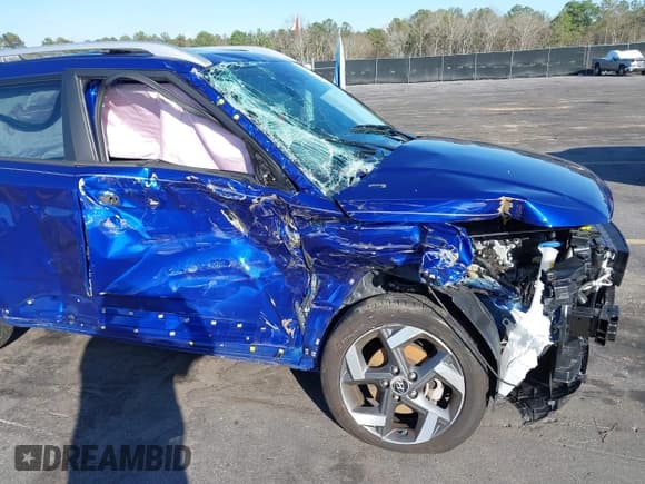 ✅ 2023 Hyundai Venue SEL • VIN: KMHRC8A30PU266073 • Лот: 41223588. Опубликован ранее на IAAI с пробегом 12 801 миль. Бесплатный доступ к архиву аукционных продаж из США и подробный отчёт об истории автомобиля на DreamBid. Изображение 6.