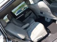 ✅ 2017 Toyota Highlander XLE • VIN: 5TDJZRFH9HS509332 • Lot: 42845718. Wystawiony na IAAI z przebiegiem 113 462 mil. Bezpłatny archiwum sprzedaży aukcyjnych z USA i szczegółowy raport historii pojazdu na DreamBid. Zdjęcie 8.