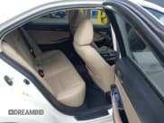 ✅ 2017 Lexus IS 200t • VIN: JTHBA1D24H5050064 • Lot: 43039594. Wystawiony na IAAI z przebiegiem 65 624 mil. Bezpłatny archiwum sprzedaży aukcyjnych z USA i szczegółowy raport historii pojazdu na DreamBid. Zdjęcie 8.