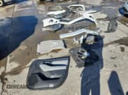 ✅ 2023 Toyota Highlander Hybrid Platinum • VIN: 5TDEBRCH4PS122373 • Lot: 91297405. Wystawiony na Copart z przebiegiem 32 673 mil. Bezpłatny archiwum sprzedaży aukcyjnych z USA i szczegółowy raport historii pojazdu na DreamBid. Zdjęcie 13.