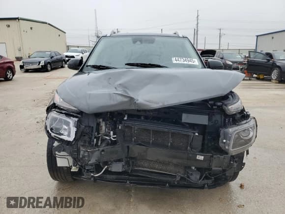 ✅ 2022 Hyundai Venue Limited • VIN: KMHRC8A39NU166728 • Lot: 44734945. Listed on Copart with Not provided. Free auction sales archive from the USA and detailed vehicle history report at DreamBid. Image 5.