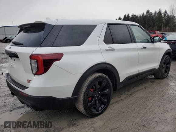 ✅ 2022 Ford Explorer ST • VIN: 1FM5K8GC6NGB15372 • Lot: 92419575. Wystawiony na Copart z przebiegiem 44 676 mil. Bezpłatny archiwum sprzedaży aukcyjnych z USA i szczegółowy raport historii pojazdu na DreamBid. Zdjęcie 3.