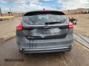 ✅ 2015 Ford Focus SE • VIN: 1FADP3K2XFL313485 • Лот: 81313295. Опубликован ранее на Copart с пробегом 140 938 миль. Бесплатный доступ к архиву аукционных продаж из США и подробный отчёт об истории автомобиля на DreamBid. Изображение 6.