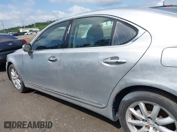 ✅ 2008 Lexus LS 460 • VIN: JTHBL46F985061458 • Лот: 42463544. Опубликован ранее на IAAI с пробегом Не указан. Бесплатный доступ к архиву аукционных продаж из США и подробный отчёт об истории автомобиля на DreamBid. Изображение 13.