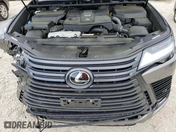 ✅ 2023 Lexus LX 600 Luxury • VIN: JTJGB7CX6P4028010 • Lot: 68714704. Listed on Copart with 21,820 mi. Free auction sales archive from the USA and detailed vehicle history report at DreamBid. Image 12.