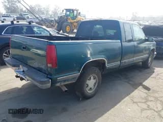 ✅ 1998 Chevrolet Silverado 1500 • VIN: 2GCEC19M5W1261081 • Lot: 43605405. Wystawiony na IAAI z przebiegiem 275 182 mil. Bezpłatny archiwum sprzedaży aukcyjnych z USA i szczegółowy raport historii pojazdu na DreamBid. Zdjęcie 4.