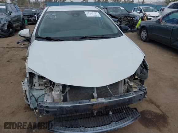 ✅ 2018 Toyota Corolla SE • VIN: 5YFBURHE8JP743126 • Lot: 43665723. Listed on IAAI with 127,866 mi. Free auction sales archive from the USA and detailed vehicle history report at DreamBid. Image 6.