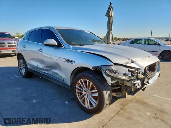 ✅ 2017 Jaguar F-Pace 35t Prestige • VIN: SADCK2BV5HA489968 • Lot: 91235225. Wystawiony na Copart z przebiegiem 142 578 mil. Bezpłatny archiwum sprzedaży aukcyjnych z USA i szczegółowy raport historii pojazdu na DreamBid. Zdjęcie 4.