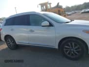 ✅ 2015 Infiniti QX60 • VIN: 5N1AL0MN4FC548037 • Lot: 42445629. Wystawiony na IAAI z przebiegiem 106 072 mil. Bezpłatny archiwum sprzedaży aukcyjnych z USA i szczegółowy raport historii pojazdu na DreamBid. Zdjęcie 13.