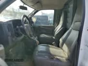 ✅ 2015 GMC Savana Cargo • VIN: 1GTZ7TCG7F1251209 • Lot: 92877365. Wystawiony na Copart z przebiegiem 191 087 mil. Bezpłatny archiwum sprzedaży aukcyjnych z USA i szczegółowy raport historii pojazdu na DreamBid. Zdjęcie 7.