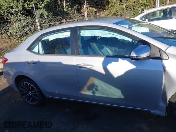 ✅ 2015 Toyota Corolla S Plus • VIN: 2T1BURHE5FC367959 • Lot: 43644568. Listed on IAAI with 115,197 mi. Free auction sales archive from the USA and detailed vehicle history report at DreamBid. Image 14.