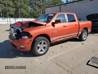 ✅ 2009 Dodge 1500 Sport • VIN: 1D3HV13T99S746942 • Lot: 72573274. Wystawiony na Copart z przebiegiem 182 714 mil. Bezpłatny archiwum sprzedaży aukcyjnych z USA i szczegółowy raport historii pojazdu na DreamBid. Zdjęcie 1.