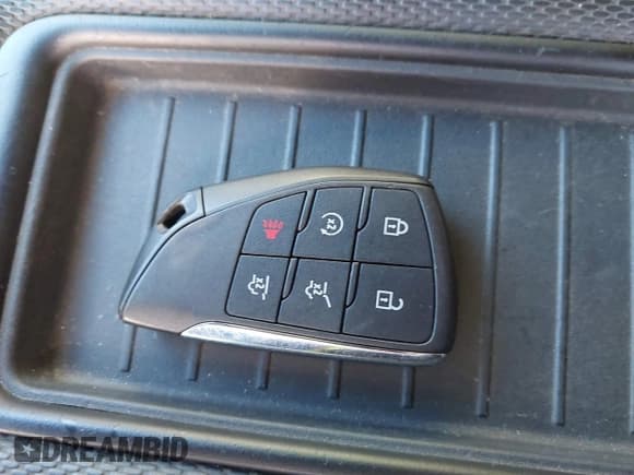 ✅ 2021 Chevrolet Suburban RST • VIN: 1GNSCEKD4MR485958 • Lot: 41275166. Listed on IAAI with 140,991 mi. Free auction sales archive from the USA and detailed vehicle history report at DreamBid. Image 11.