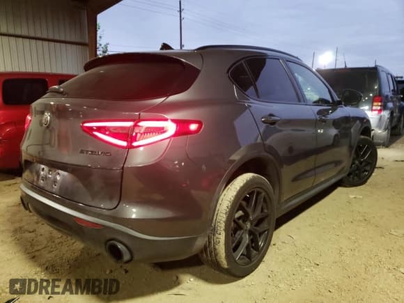 ✅ 2019 Alfa Romeo Stelvio • VIN: ZASPAJAN9K7C43819 • Лот: 65630382. Опубликован ранее на Copart с пробегом 53 302 миль. Бесплатный доступ к архиву аукционных продаж из США и подробный отчёт об истории автомобиля на DreamBid. Изображение 4.