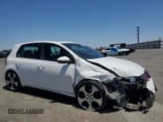 ✅ 2012 Volkswagen Golf GTI w/Conv & Sunroof PZEV • VIN: WVWHD7AJXCW211988 • Lot: 63150765. Wystawiony na Copart z przebiegiem 124 399 mil. Bezpłatny archiwum sprzedaży aukcyjnych z USA i szczegółowy raport historii pojazdu na DreamBid. Zdjęcie 4.