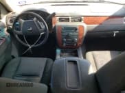 ✅ 2011 Chevrolet Suburban LS • VIN: 1GNSKHE33BR161288 • Lot: 62005814. Wystawiony na Copart z przebiegiem 109 659 mil. Bezpłatny archiwum sprzedaży aukcyjnych z USA i szczegółowy raport historii pojazdu na DreamBid. Zdjęcie 8.