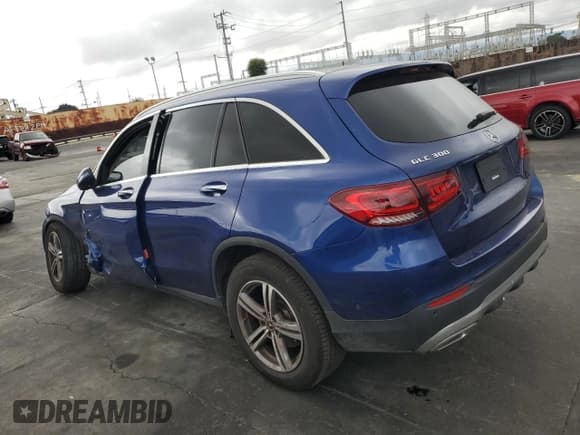 ✅ 2021 Mercedes-Benz GLC 300 • VIN: W1N0G8DB6MF946282 • Lot: 82131485. Wystawiony na Copart z przebiegiem 66 675 mil. Bezpłatny archiwum sprzedaży aukcyjnych z USA i szczegółowy raport historii pojazdu na DreamBid. Zdjęcie 2.