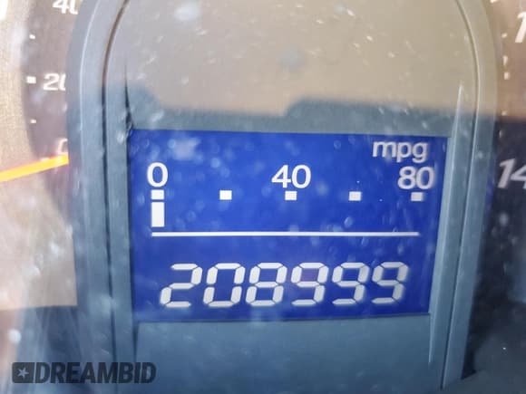 ✅ 2010 Honda Fit Sport • VIN: JHMGE8H42AC018441 • Lot: 85431865. Wystawiony na Copart z przebiegiem 208 999 mil. Bezpłatny archiwum sprzedaży aukcyjnych z USA i szczegółowy raport historii pojazdu na DreamBid. Zdjęcie 9.