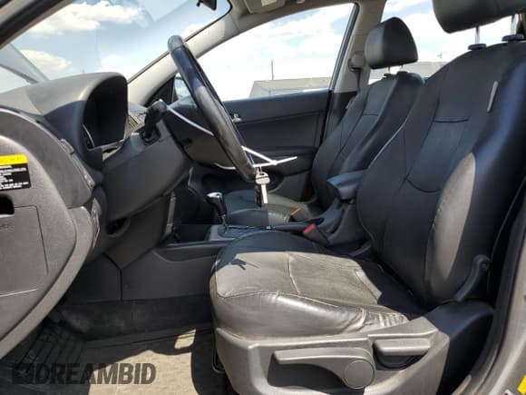 ✅ 2011 Hyundai Elantra SE • VIN: KMHDC8AE6BU089632 • Lot: 64861895. Listed on Copart with 238,396 mi. Free auction sales archive from the USA and detailed vehicle history report at DreamBid. Image 7.