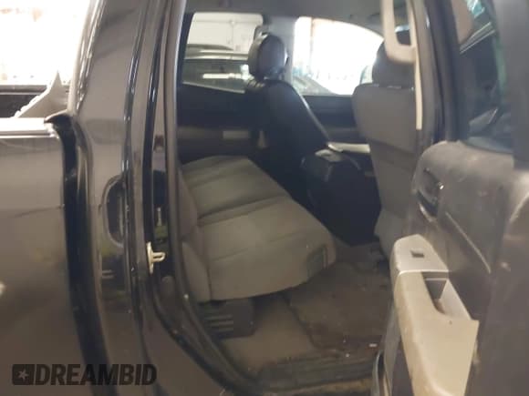 ✅ 2008 Toyota Tundra • VIN: 5TFBV54168X066534 • Lot: 42644036. Wystawiony na IAAI z przebiegiem 330 531 mil. Bezpłatny archiwum sprzedaży aukcyjnych z USA i szczegółowy raport historii pojazdu na DreamBid. Zdjęcie 8.