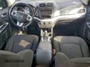 ✅ 2019 Dodge Journey SE • VIN: 3C4PDCBB4KT844678 • Lot: 95218735. Wystawiony na Copart z przebiegiem 139 055 mil. Bezpłatny archiwum sprzedaży aukcyjnych z USA i szczegółowy raport historii pojazdu na DreamBid. Zdjęcie 8.