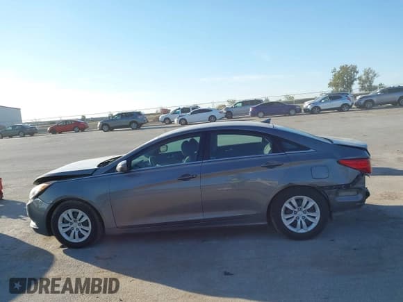 ✅ 2011 Hyundai Sonata GLS • VIN: 5NPEB4AC3BH086314 • Лот: 43410554. Опубликован ранее на IAAI с пробегом 153 360 миль. Бесплатный доступ к архиву аукционных продаж из США и подробный отчёт об истории автомобиля на DreamBid. Изображение 15.