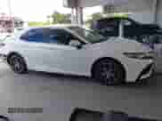 2023 Toyota Camry SE Nightshade с VIN 4T1T11AK5PU766434, выставлен на аукционе IAAI как лот 43288110 с пробегом 99 596 миль миль и . История ставок и продаж доступна на DreamBid. Изображение 14.